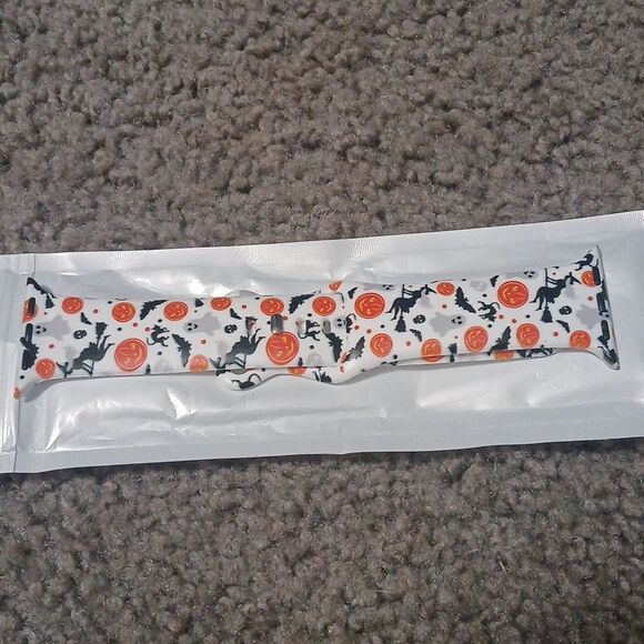 Halloween 2 pc silicone sports replacement bands for 38mm 40mm 41mm NEW in pack - Picture 2 of 4